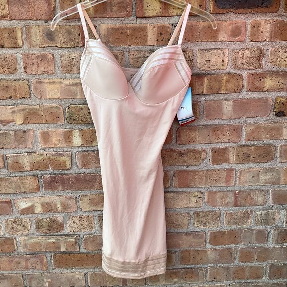 Assets By Spanx Cream Chemise - Picture 1 of 5